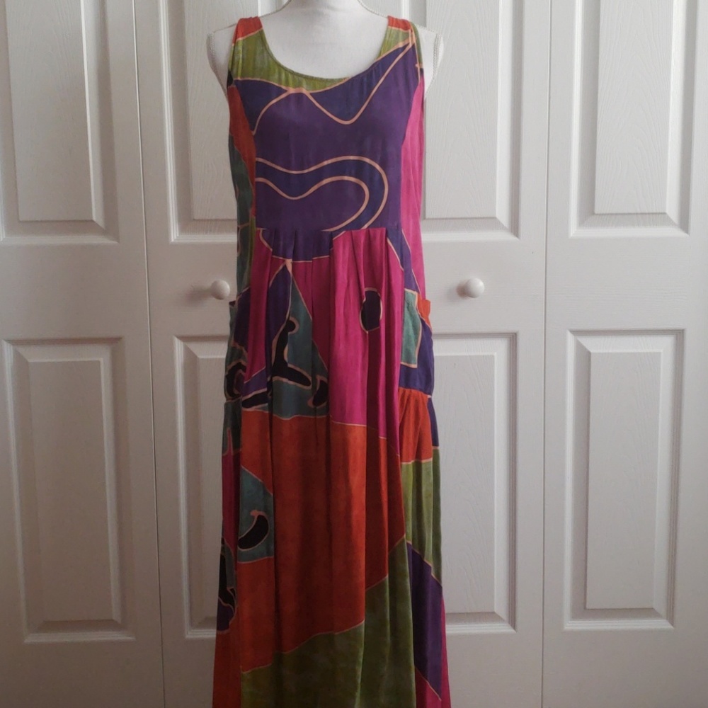 Beautiful  Colorful sleeveless dress